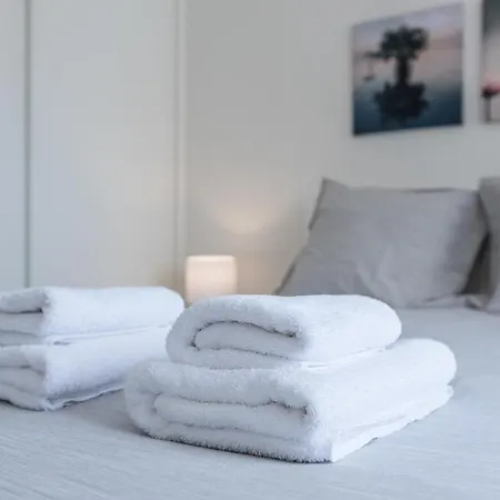 Guestready - The New Slow Time Love