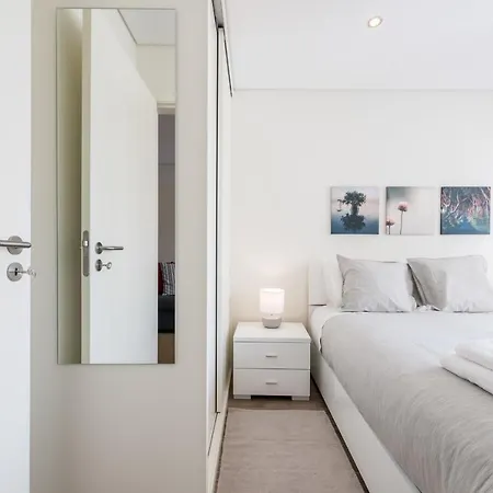 Guestready - The New Slow Time Love * Porto