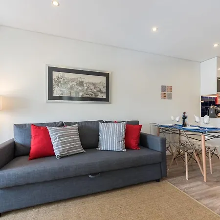 Guestready - The New Slow Time Love * Oporto